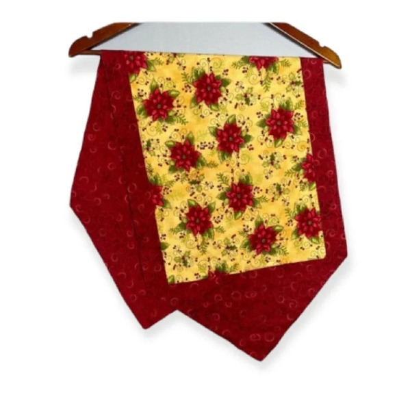VINTAGE Handmade Christmas Table Runner Poinsettias Red Reversable - Picture 1 of 5